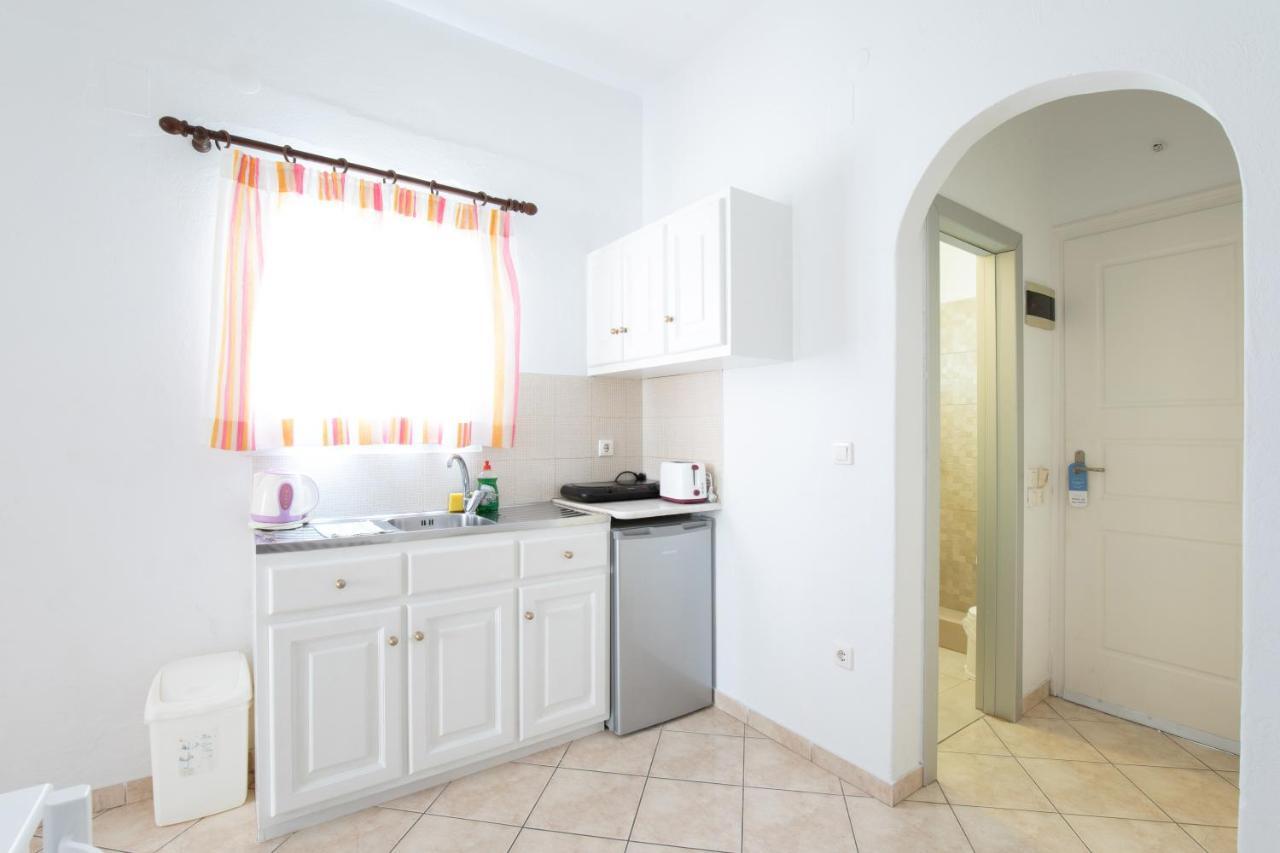 Eleftheria Hotel & Apartments Ορνός Εξωτερικό φωτογραφία